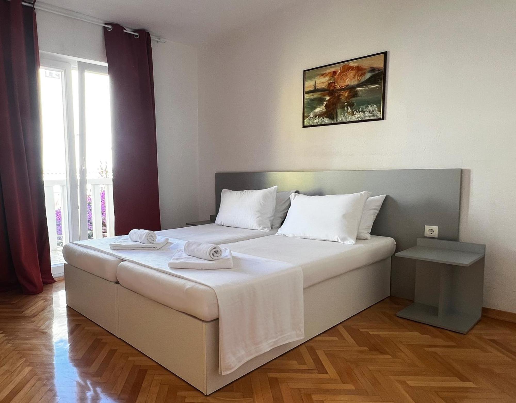 Appartamento Pansion Palme Drvenik  Esterno foto